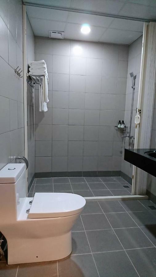 Temple Side Hostel Ταϊνάν Εξωτερικό φωτογραφία