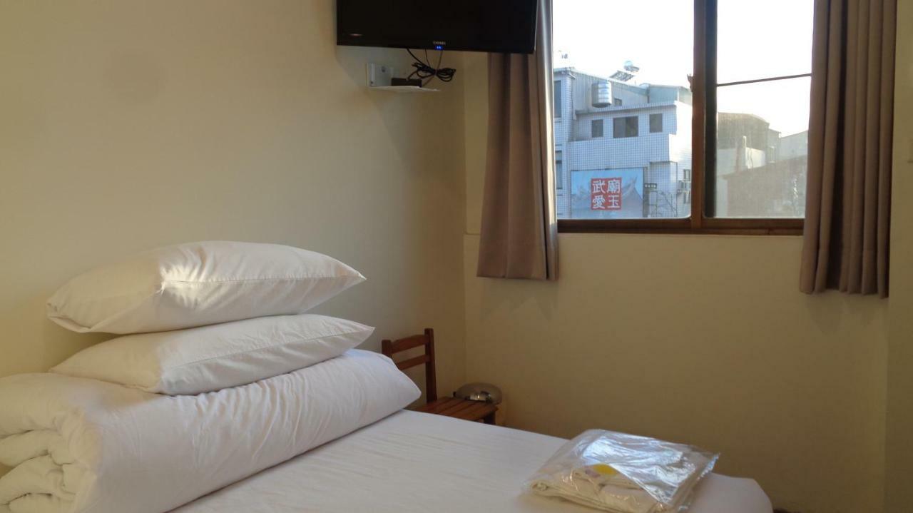 Temple Side Hostel Ταϊνάν Εξωτερικό φωτογραφία
