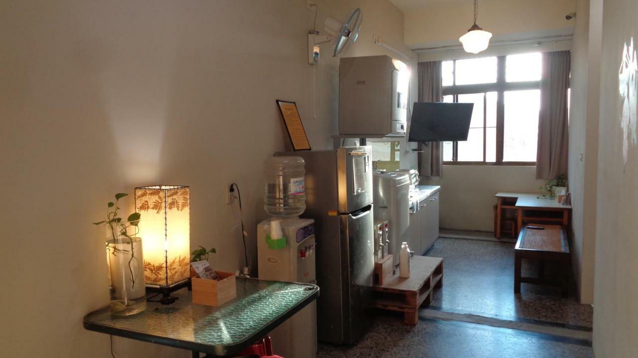 Temple Side Hostel Ταϊνάν Εξωτερικό φωτογραφία