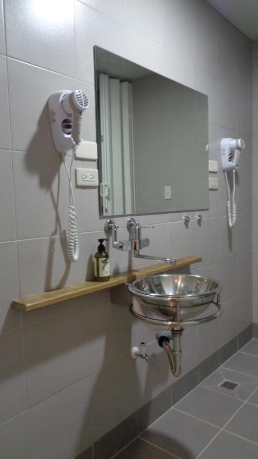 Temple Side Hostel Ταϊνάν Εξωτερικό φωτογραφία
