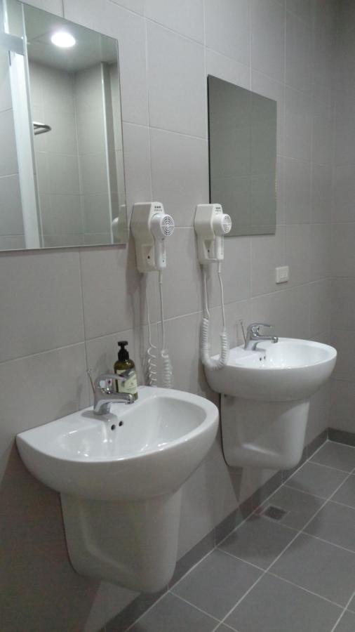 Temple Side Hostel Ταϊνάν Εξωτερικό φωτογραφία